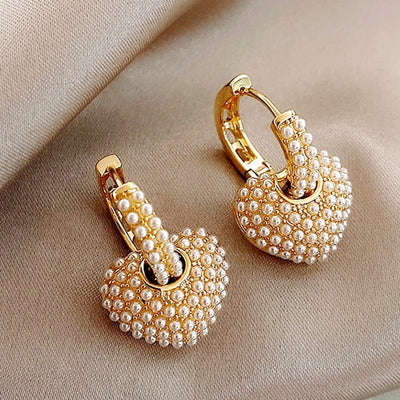 Dangling Heart Pearl Earrings