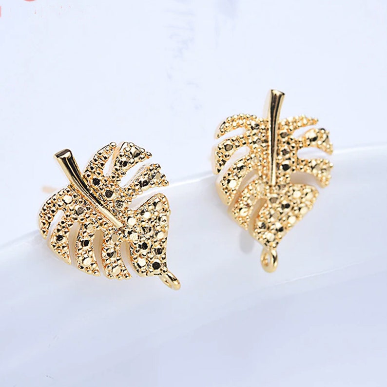 Leaf Stud Earrings - 24kt Gold Plated