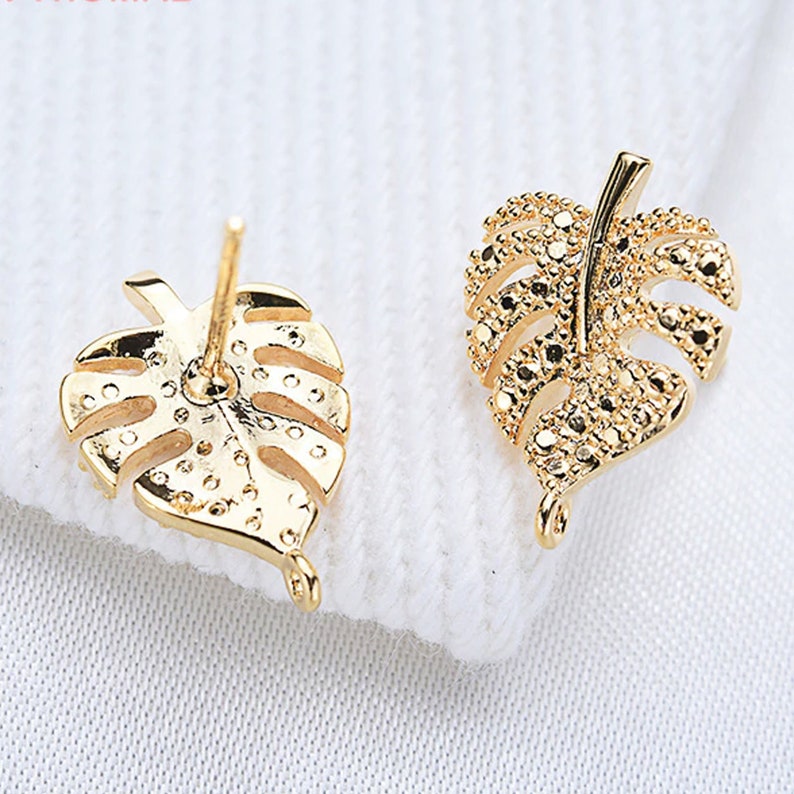 Leaf Stud Earrings - 24kt Gold Plated