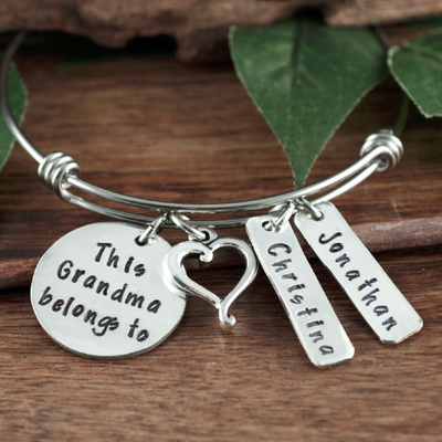 'This Grandma Belongs To' Bracelet w/ Heart Charm & Name Tags - Godfullness